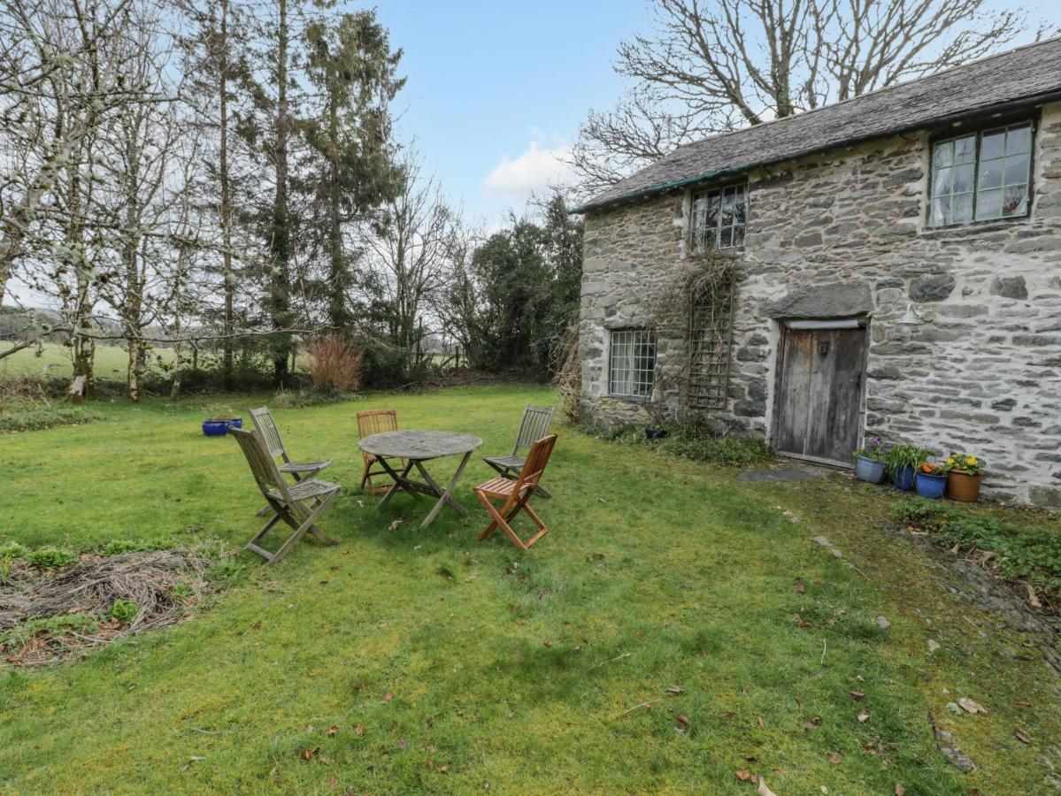 Beudy Dolpebyll Villa Llangadfan Buitenkant foto