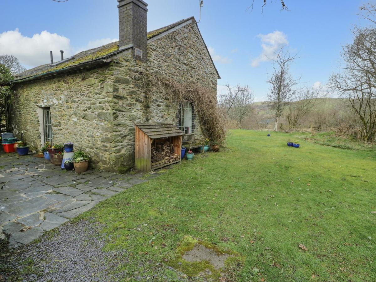 Beudy Dolpebyll Villa Llangadfan Buitenkant foto