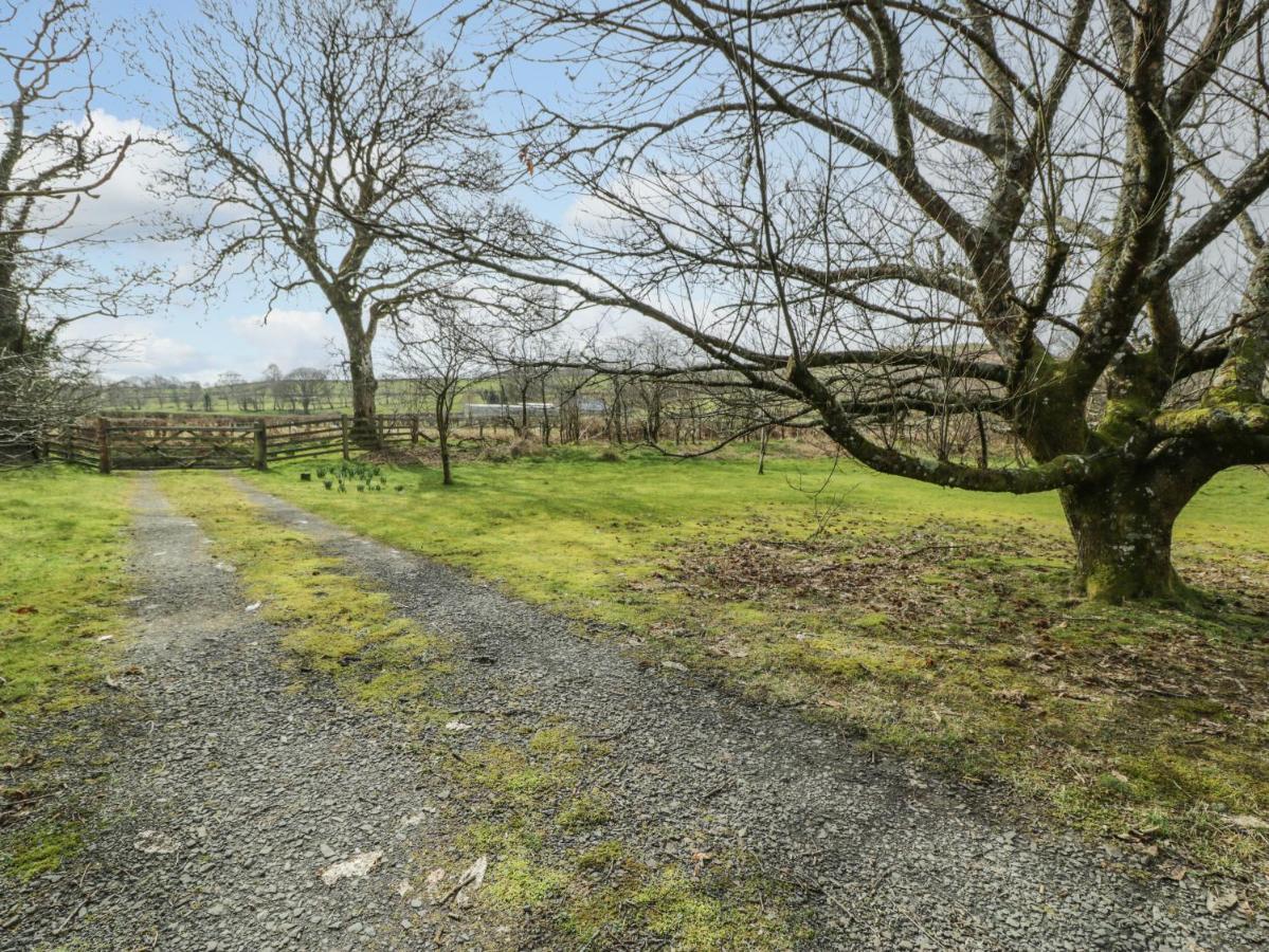 Beudy Dolpebyll Villa Llangadfan Buitenkant foto